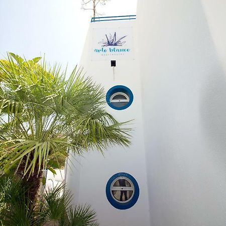 Arto Blanco Lejlighed Agua Amarga  Eksteriør billede
